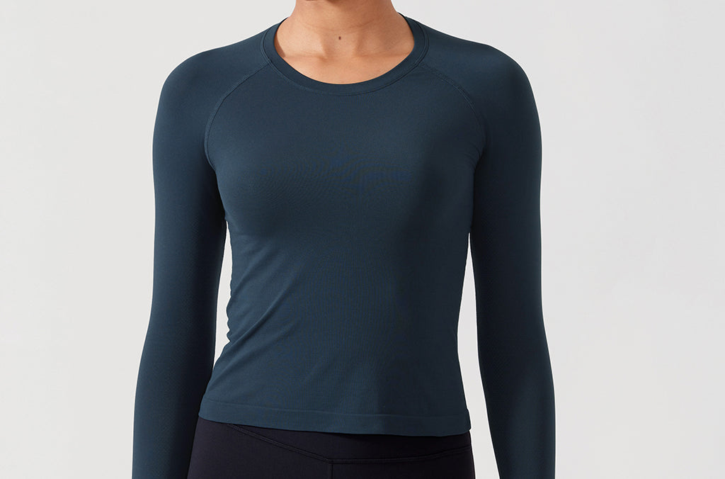 CRZ YOGA Women's Seamless Long Sleeves Shirts Black