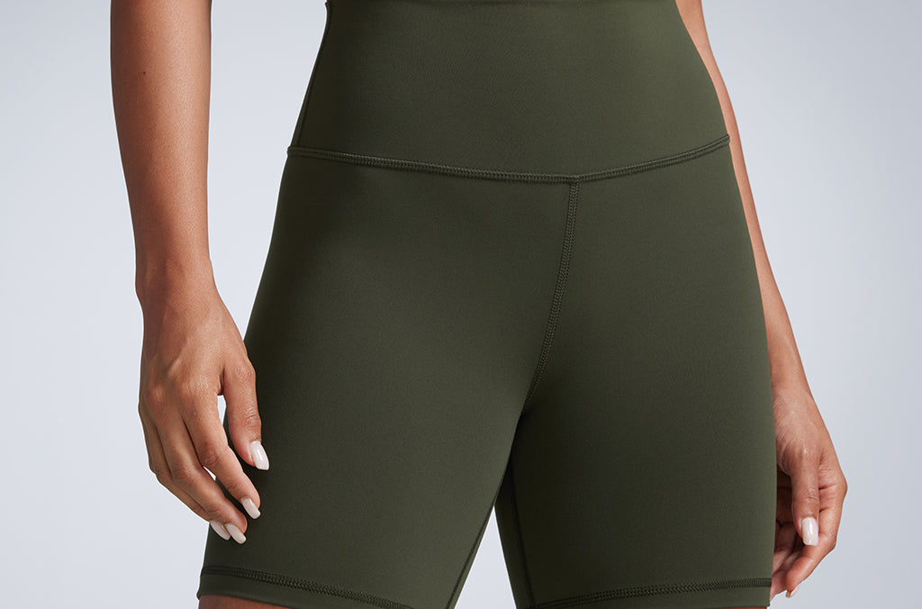 CRZ YOGA Women's Fast Dry Athletic Shorts 6" Black