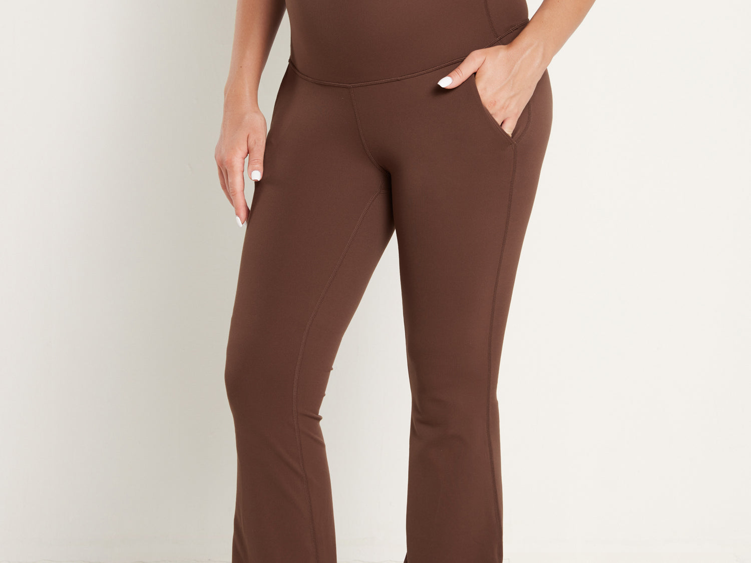 Women's Maternity Flare Leggings with Pockets 31" Coffee Brown